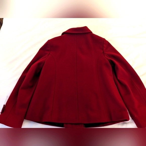Red wool peacoat by designer Simon Chang. Size 11/12/L - Picture 8 of 12